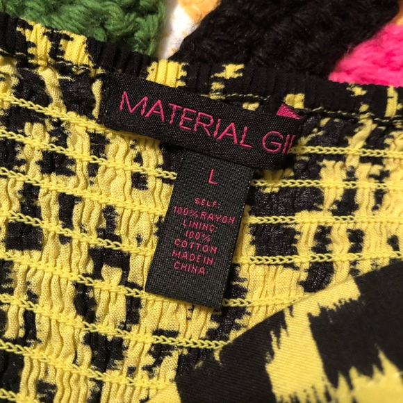 90s inspired romper - Picture 5 of 9